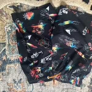 Colorful Graphic Swim Shorts 8 m